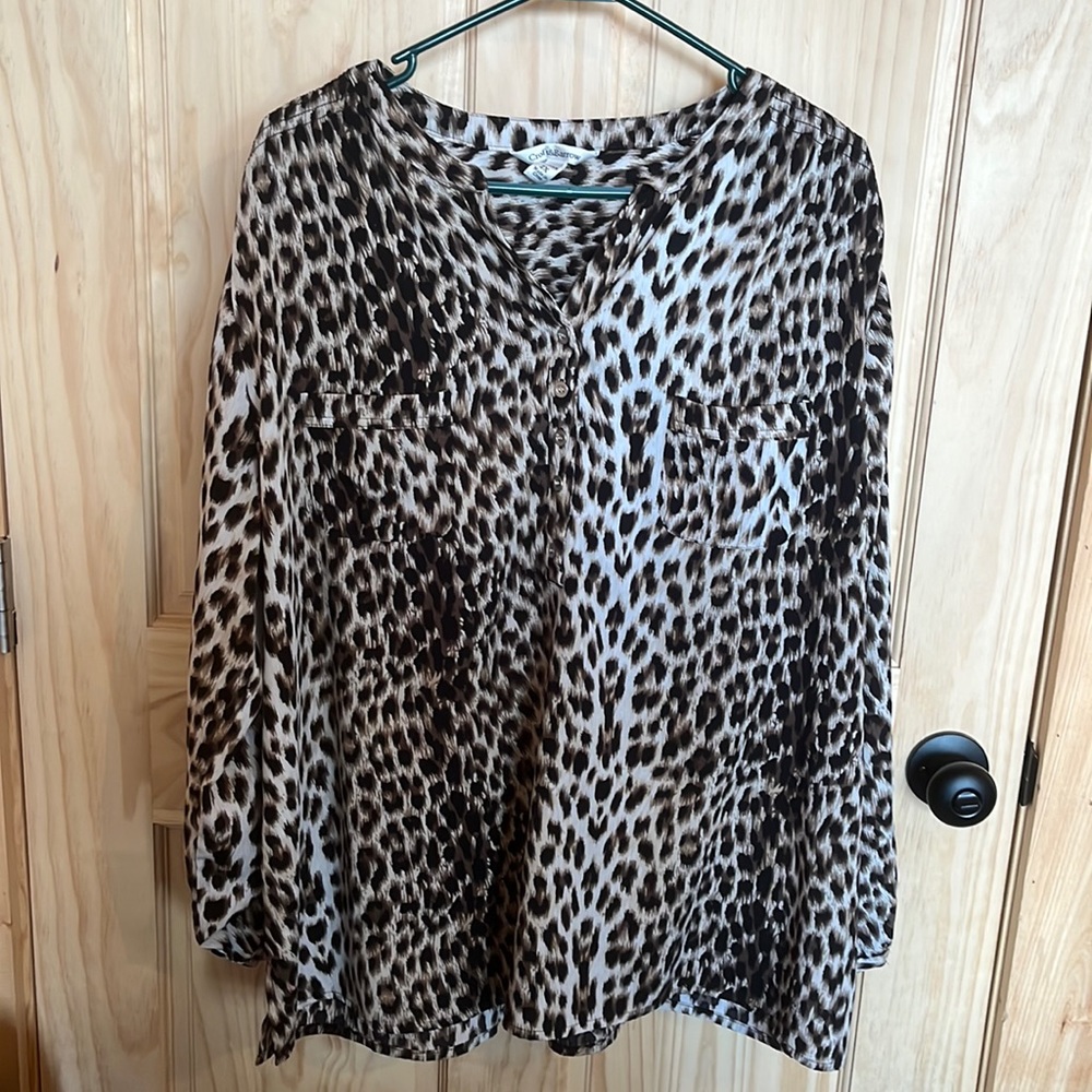 2x croft, and borrow animal print long sleeve blouse